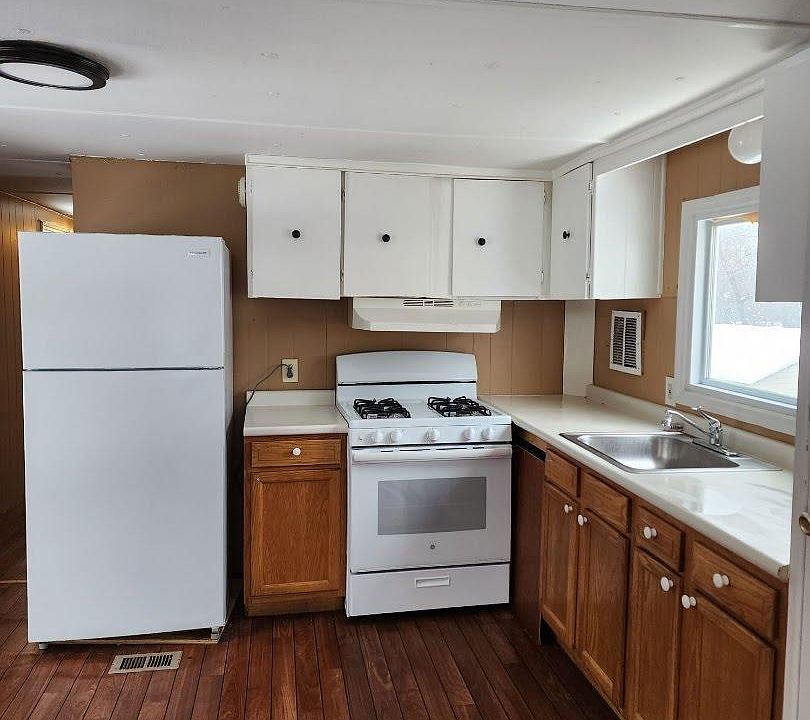 1st image of 368 Union Ave #3