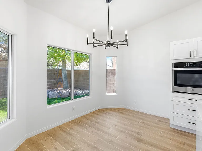 10606 Zingali Ct — Photo 16