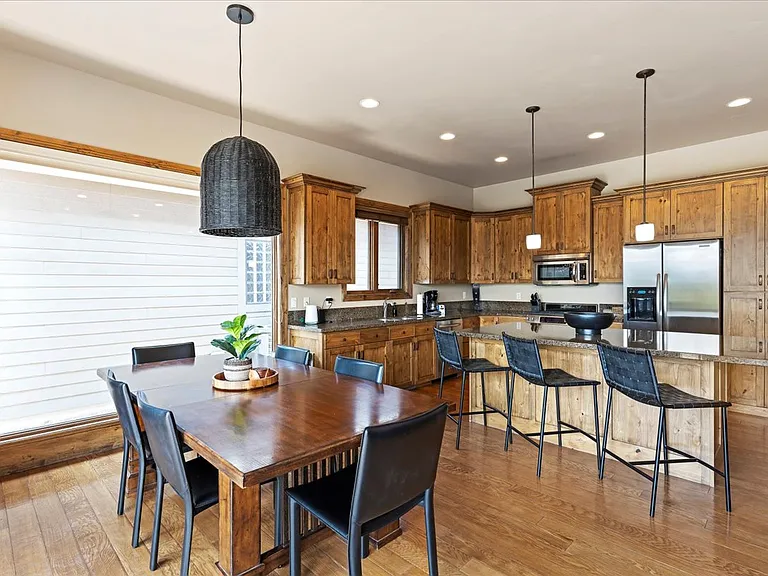 4378 Sunrise Dr — Photo 8