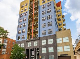 1122 W Catalpa Ave #4, Chicago, IL 60640
