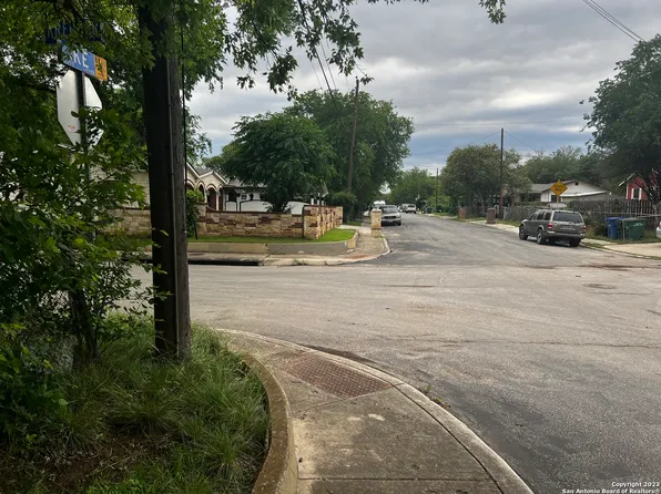 362 Ike St 3 LOT 17, San Antonio, TX 78211
