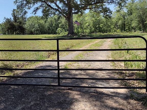 2nd image of 3022 Sand Path Rd