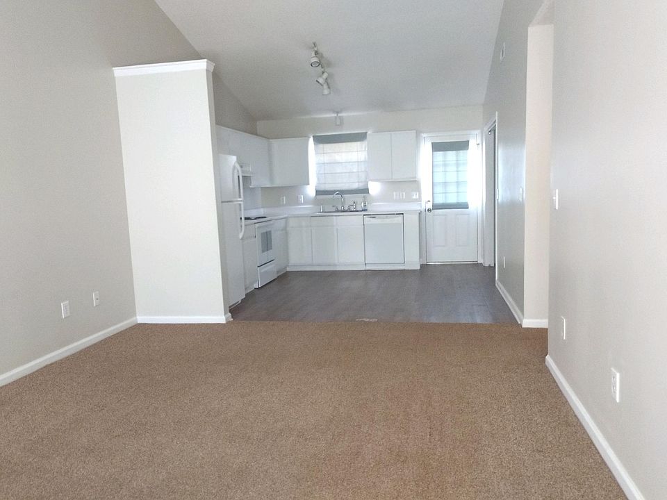 1st image of 1989 B Summerhaven Dr