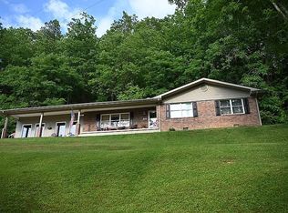 401 Skyline Dr, Hazard, KY 41701