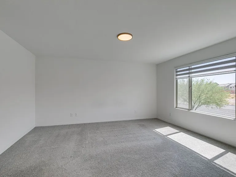 10303 Dallington St — Photo 43