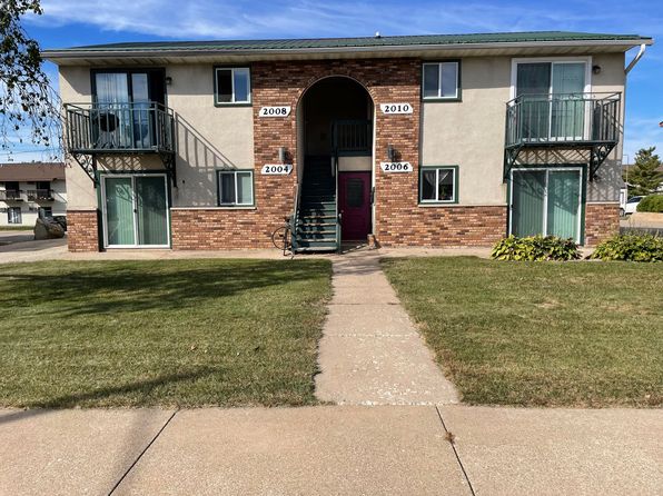 2004-2010 7th St S #2004