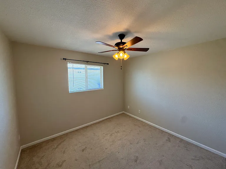 2058 E Fremont Dr — Photo 19