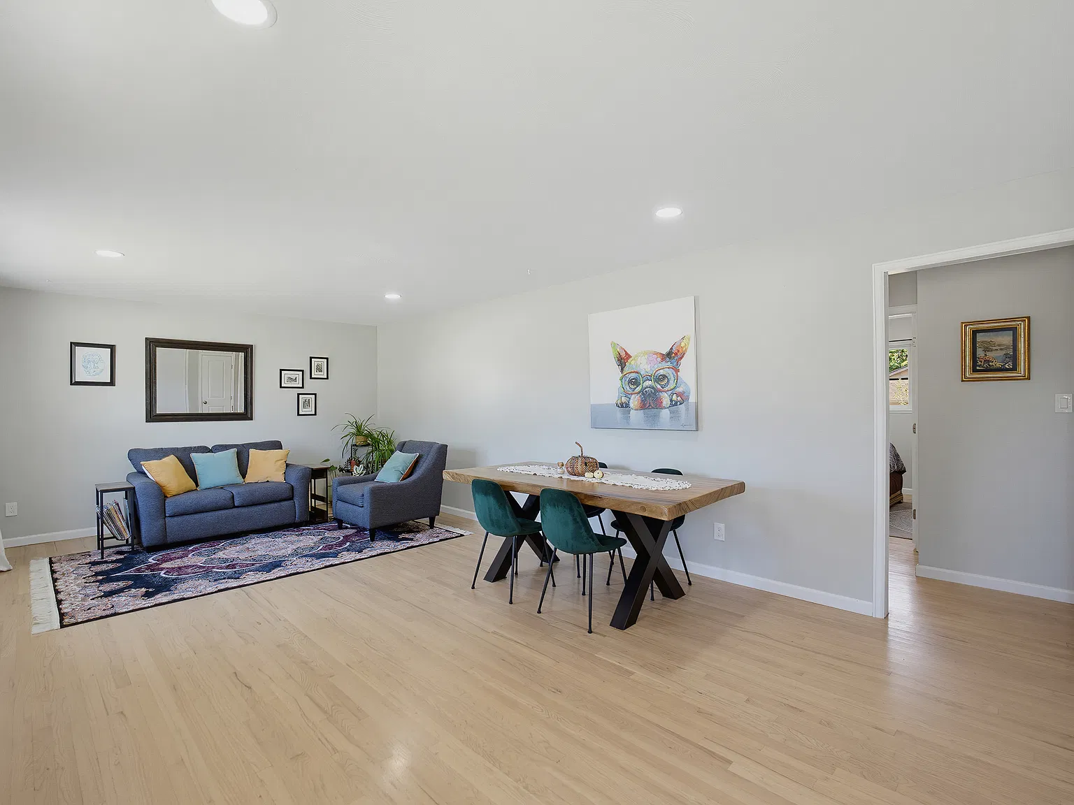 5 bed, 2258 sqft, $2,600 — Photo 4