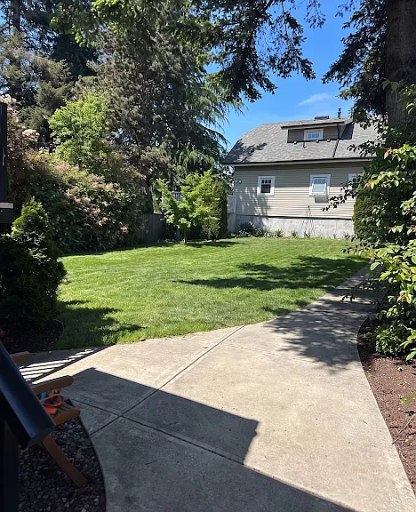 Keith Rd E — Photo 2