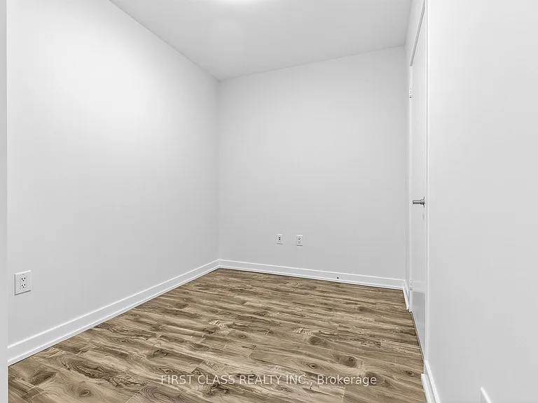 38 Dan Leckie Way #715 — Photo 12