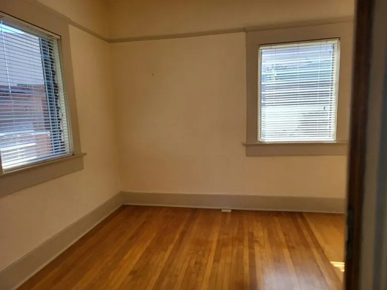 2123 Pine St — Photo 17