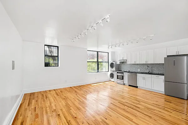 Rented by Compass | media 25