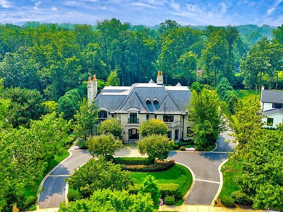 3rd image of 2214 Churchill Ln