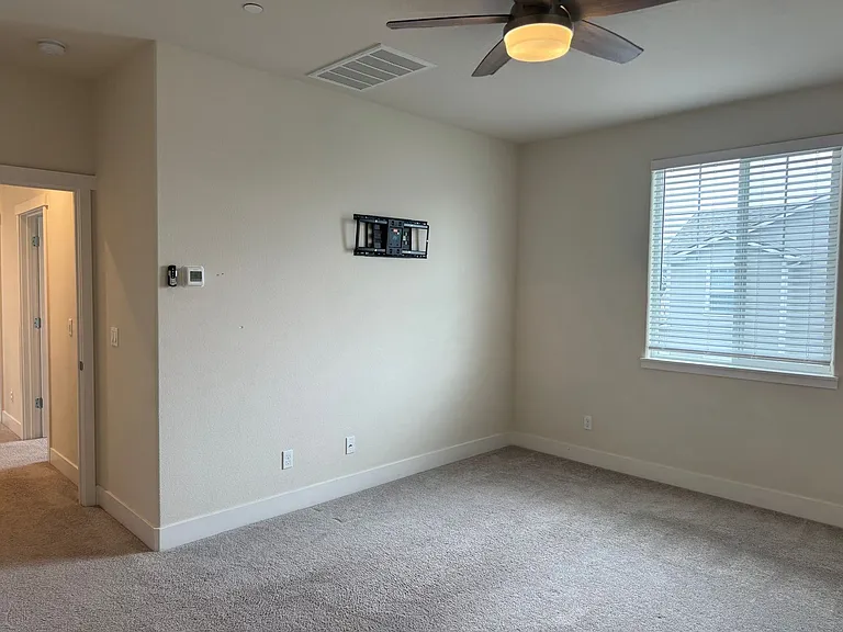 14343 Sherman Blvd — Photo 28