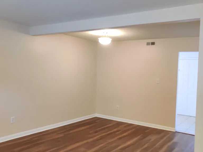 10925 Park Rd — Photo 5