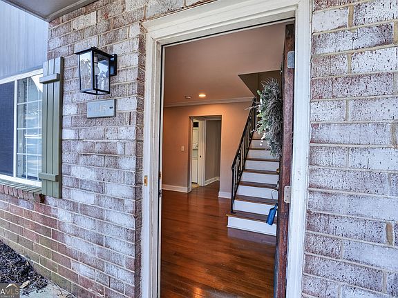 3rd image of 145 Rondak Cir SE