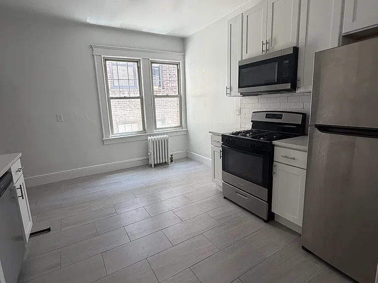 E Brinkerhoff Ave — Photo 2
