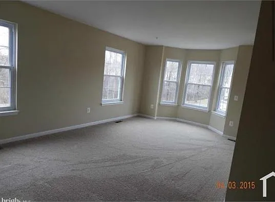 4 bed, $3,000 — Photo 3