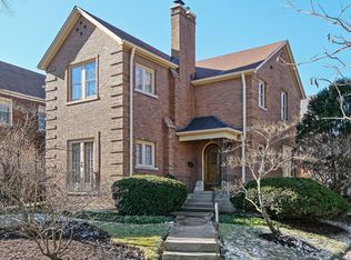 2724 Ewing Ave, Evanston, IL