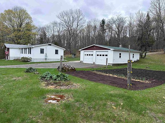 2nd image of 324 Hanson Rd