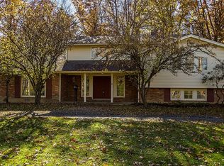 6900 E Archwood Rd, Independence, OH 44131