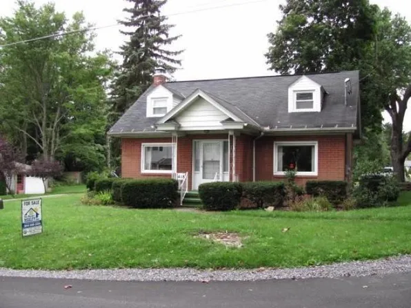 418 N Pickering St, Brookville, PA 15825