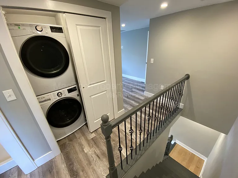 1115 Winchester St #C — Photo 14