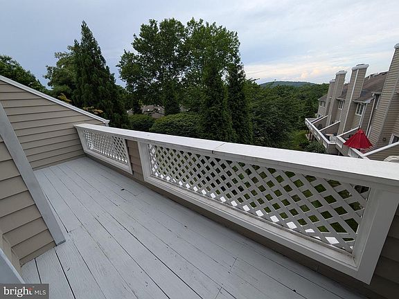 2nd image of 39 Cabot Dr