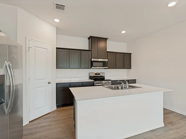 3226 Catamount Dr — Photo 6