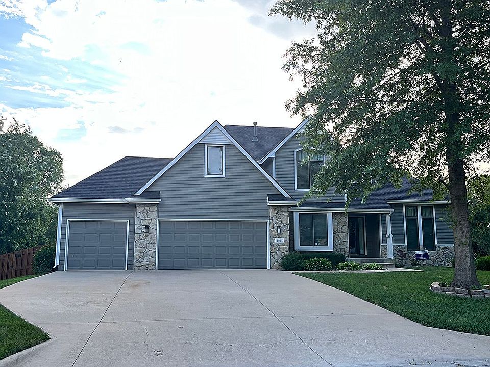 1013 Stonecreek Dr.