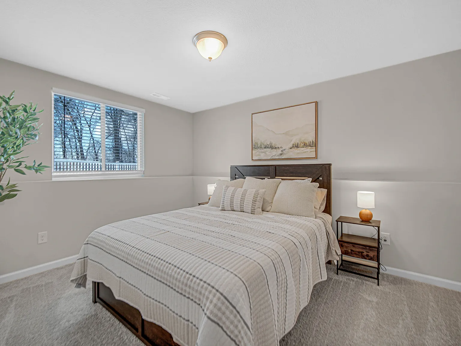 3 bed, $6,000 — Photo 4