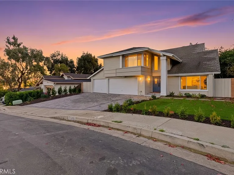 25302 Neptune Dr — Photo 1