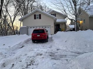 1344 4th St E, Saint Paul, MN 55106