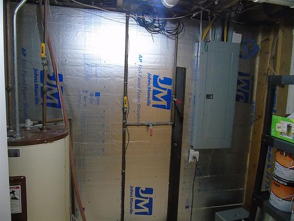 5th image of 1081 M St