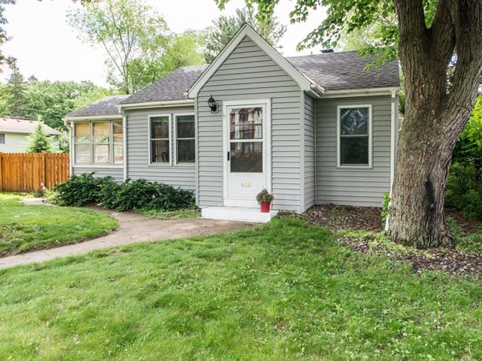1st image of 608 Kingston Ave