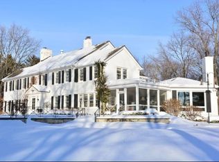 1155 W Dean Rd, River Hills, WI 53217