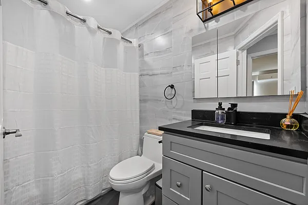 Sold by Keller Williams Realty Gold Coast | media 16