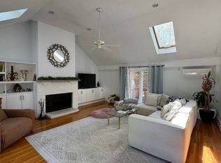 43 Dale St, Needham, MA 02494