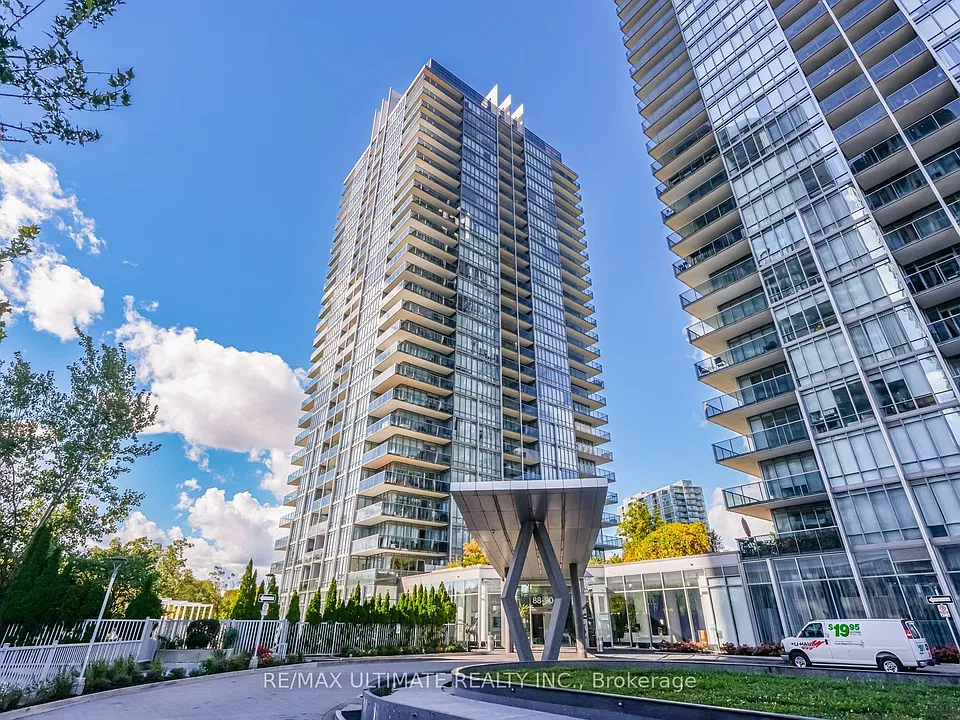 90 Park Lawn Rd #602