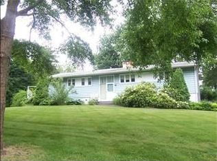 10 Sherwood Hts, Wappingers Falls, NY 12590