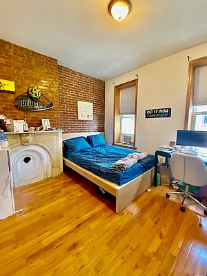 Rented by R New York | media 1