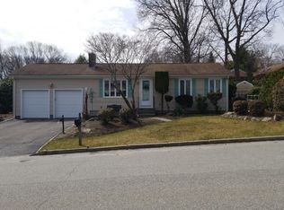 111 Rutland St, Cranston, RI 02920