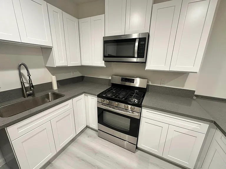 469 Vista Del Norte — Photo 3