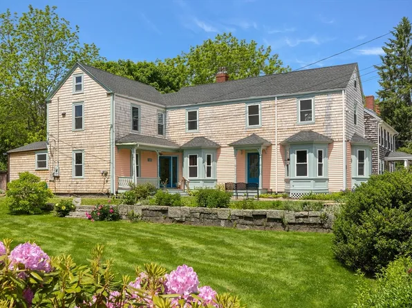 7 Main St, Essex, MA 01929