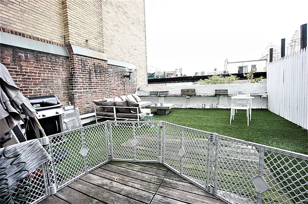 Rented by Compass | media 26