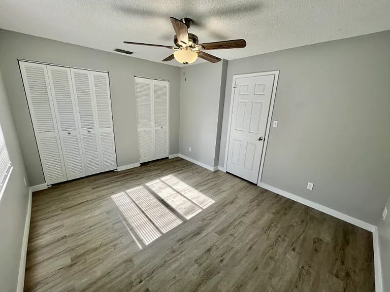 Temple Terrace Townhomes — Photo 8