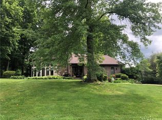 143 Regency Dr, Uniontown, PA 15401