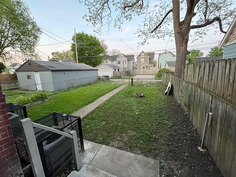 88 Hawkes Ave — Photo 29