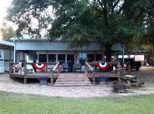 151 W Chewalla Creek Dr, Eufaula, AL 36027