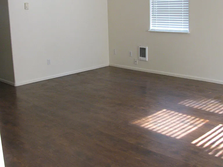 215 Smith Loop — Photo 7